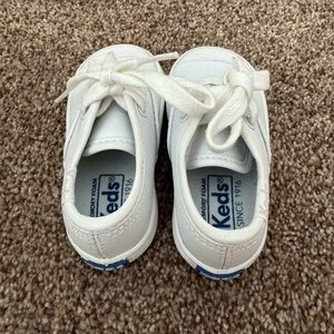 Keds size 4 white leather lace up shoes